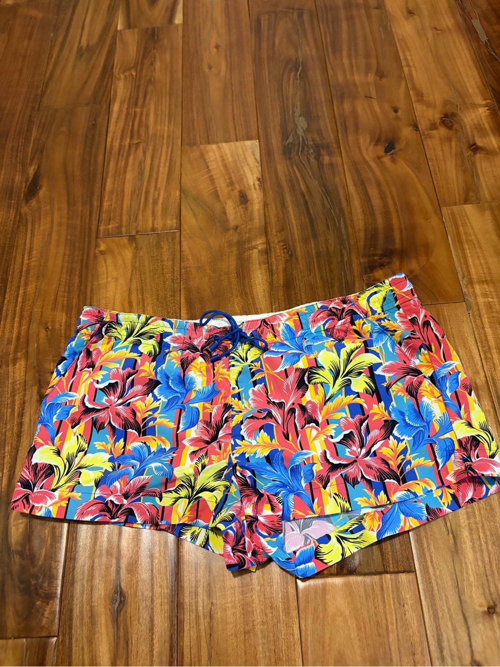 J CREW SUNSET FLORAL BOARD SHORT MULTI-COLORED XS $128